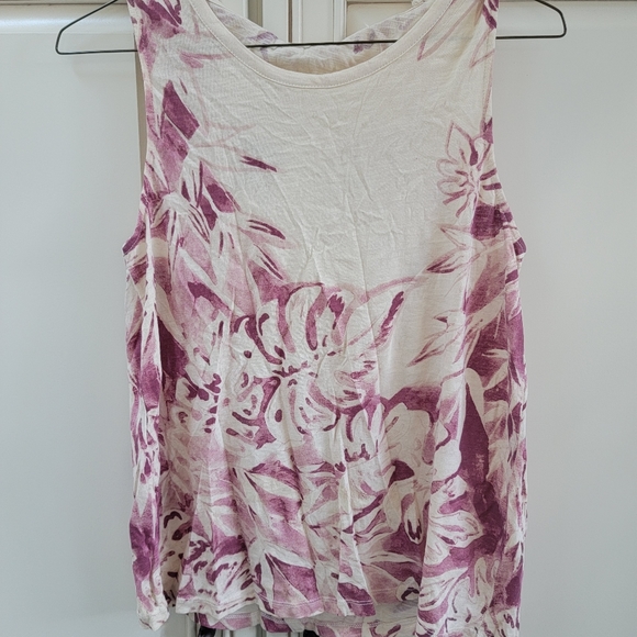 Lucky Brand Tank - Picture 1 of 2